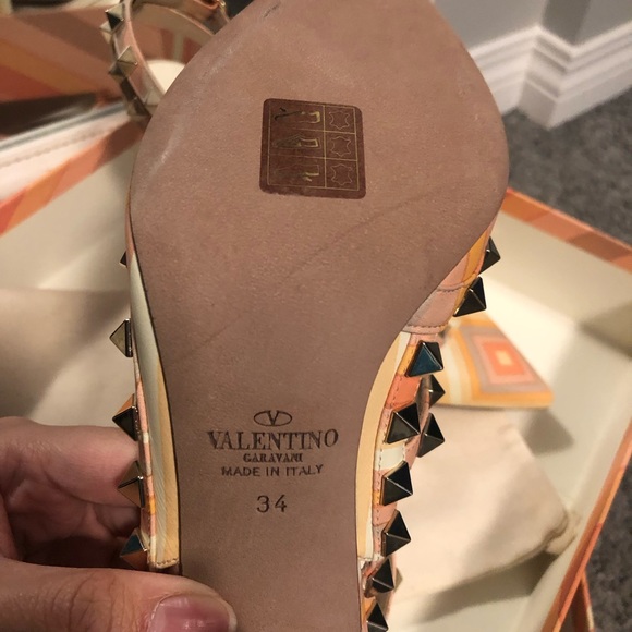 ❌SOLD Valentino rock stud 100mm - Picture 3 of 7